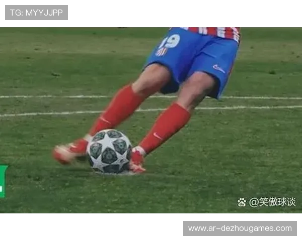 阿尔瓦雷斯答应球迷请求，为其去世女儿致意