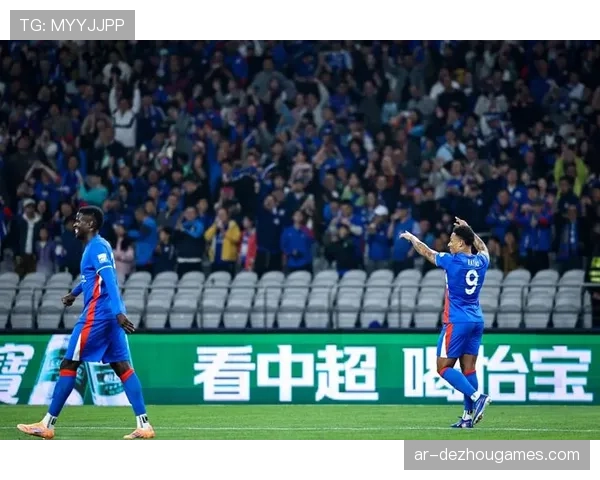 上海申花对阵辽宁铁人，主队欲巩固积分榜领先位置